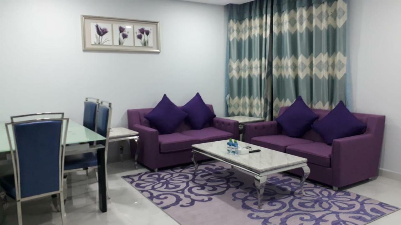 Swan Towers Aparthotel Manama Ngoại thất bức ảnh