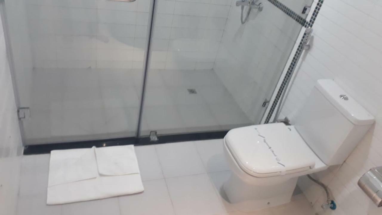 Swan Towers Aparthotel Manama Ngoại thất bức ảnh