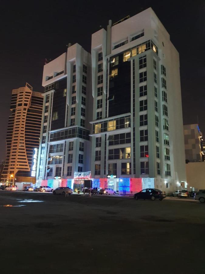 Swan Towers Aparthotel Manama Ngoại thất bức ảnh